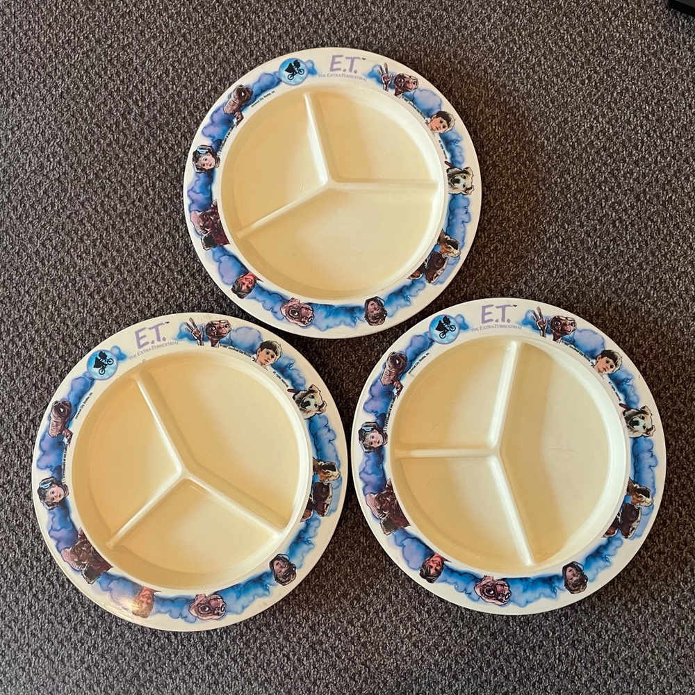 E.T. The Extra-Terrestrial Plates